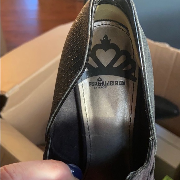 Barely Worn Fergalicious suede faux snake booties - Picture 4 of 6